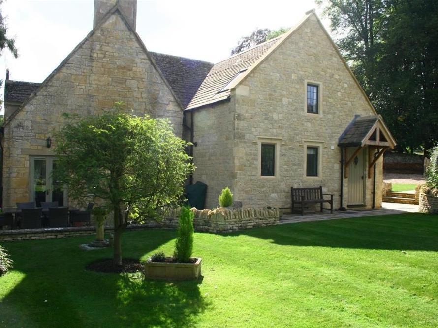 Tumbledown Villa Broadway  Exterior photo